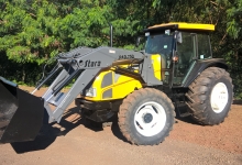 TRATOR VALTRA BM125 i 4x4, com concha