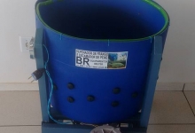 Depenador de frango e escamador de peixe
