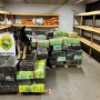 Carga da droga estava escondido em meio à mata (Foto: BPFron ) 