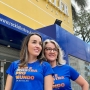 Ao lado da filha, Iara Dietrich reconstruiu vida e negócio ao assumir franquia Rockfeller em Cascavel, com suporte financeiro e segurança do Sicredi (Foto: Divulgação ) 