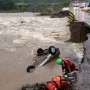 Bombeiros acionados para fazer resgate durante chuvas no Rio Grande do Sul. (Foto: Agência Brasil ) 