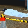 O homem morreu no local no crime (Foto: Marco Goes/AquiAgora.net ) 