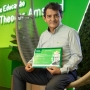 Yussif Abou Haikal trabalha atualmente como caixa no SIcredi e afirma que a formação está sendo uma virada de chave em sua vida (Foto: Divulgação ) 
